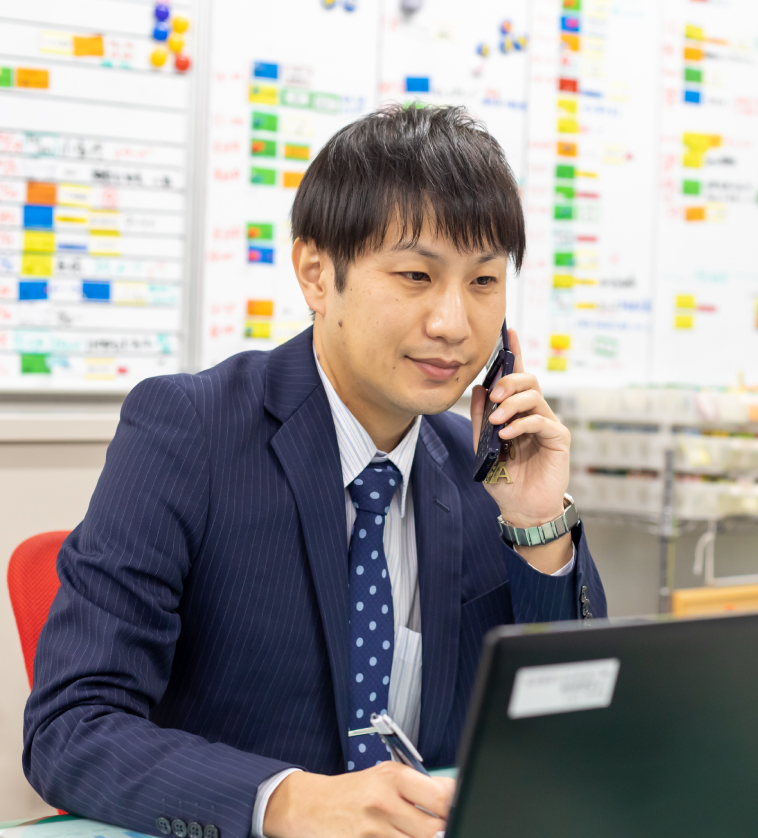 先輩社員紹介Y課長